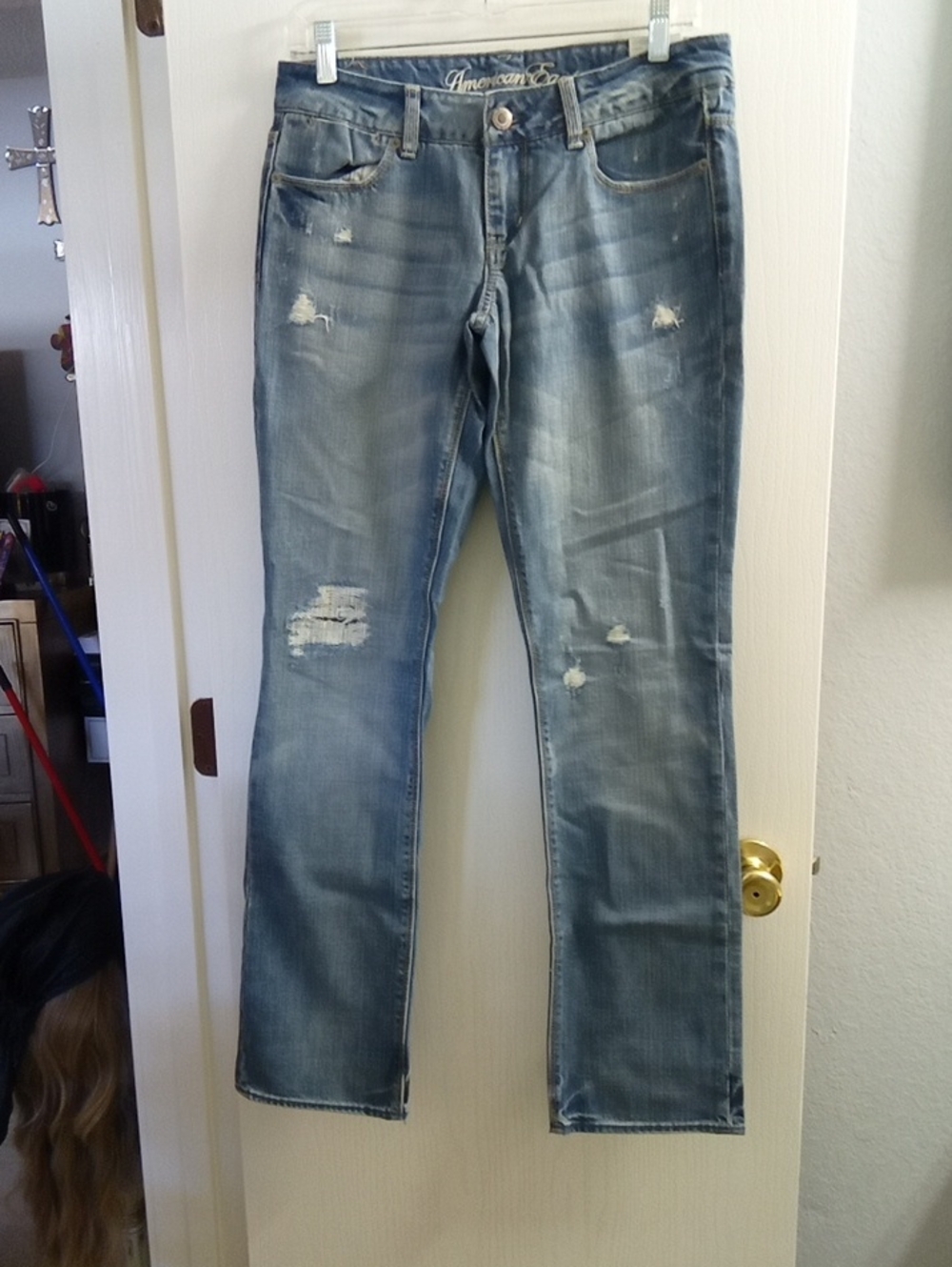 American Eagle Outfitters Men's Light Blue Distressed Bootcut Jeans